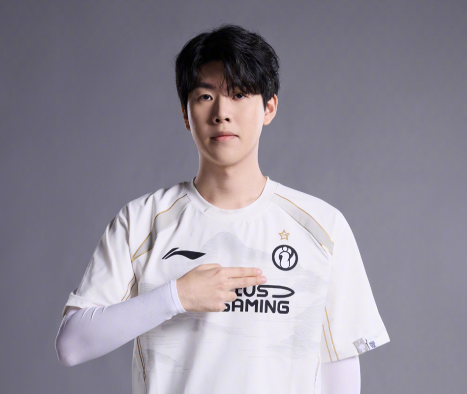 引擎上的排 引擎上的排